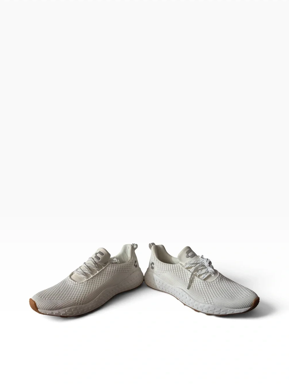 Men's White Knit Casual Sneakers with Gum Outsole